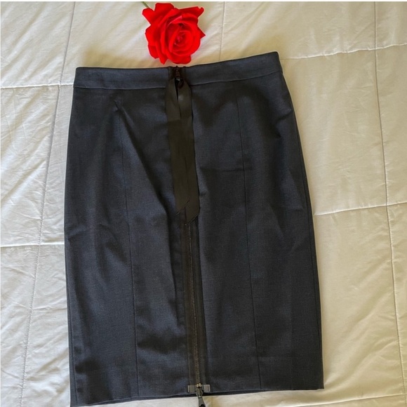 Red Valentino blue black back zip skirt - Picture 10 of 11